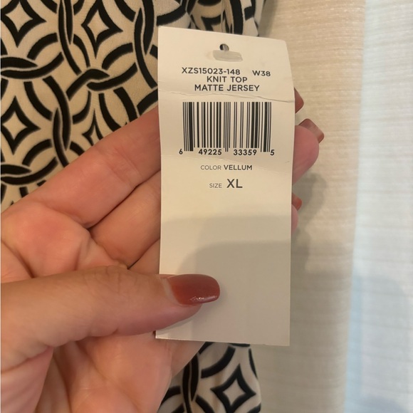 BCBG Paris Tops - Vintage BCBG XL Top NWT
